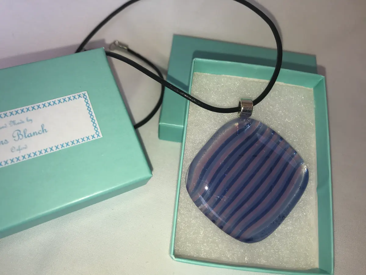 Two tone purple/pink with kiln carved square on the back P015
