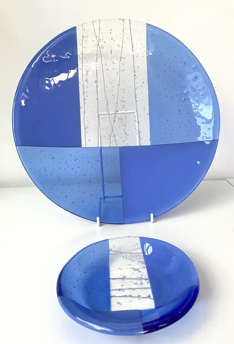 Large round cornflower blue platter approx 29cm x 2cm £70.00. Small cornflower blue bowl approx 13cm diameter £35.00.